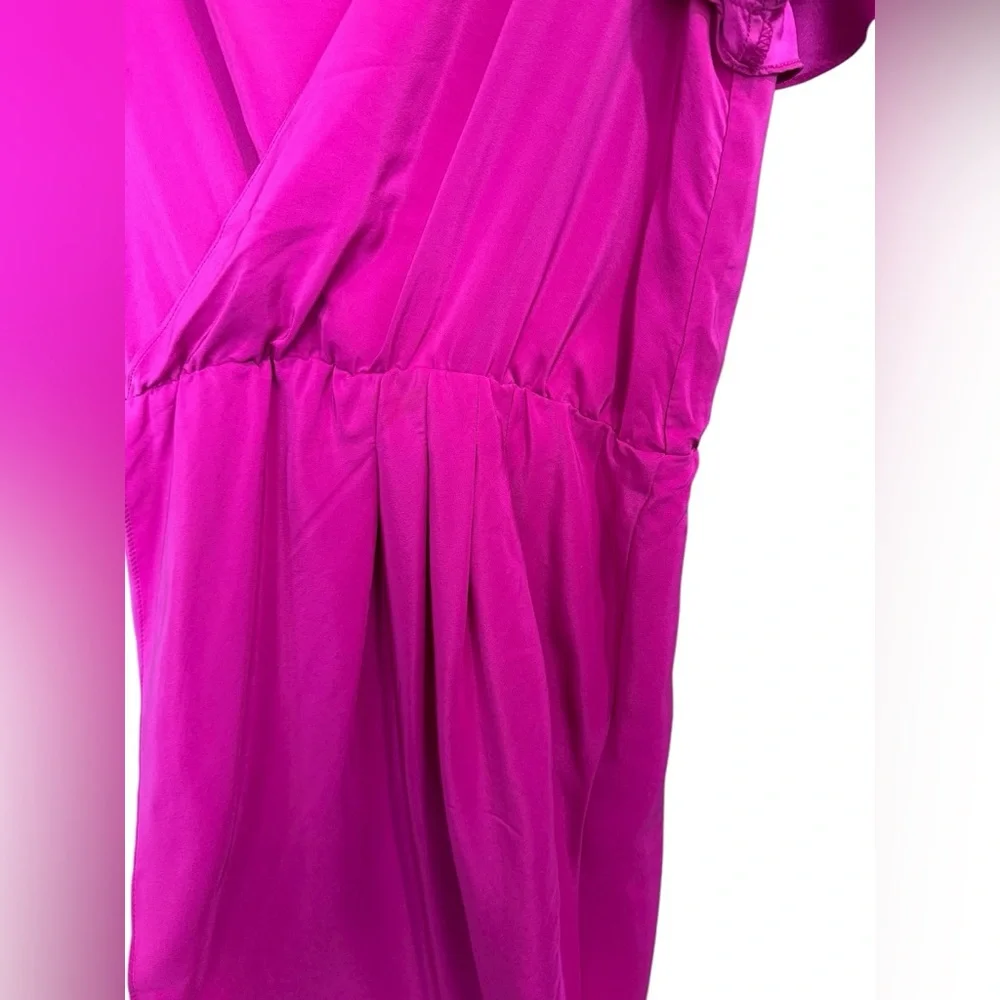 Amanda Uprichard 100% Silk size Small in a bright fuchsia - Picture 12 of 12